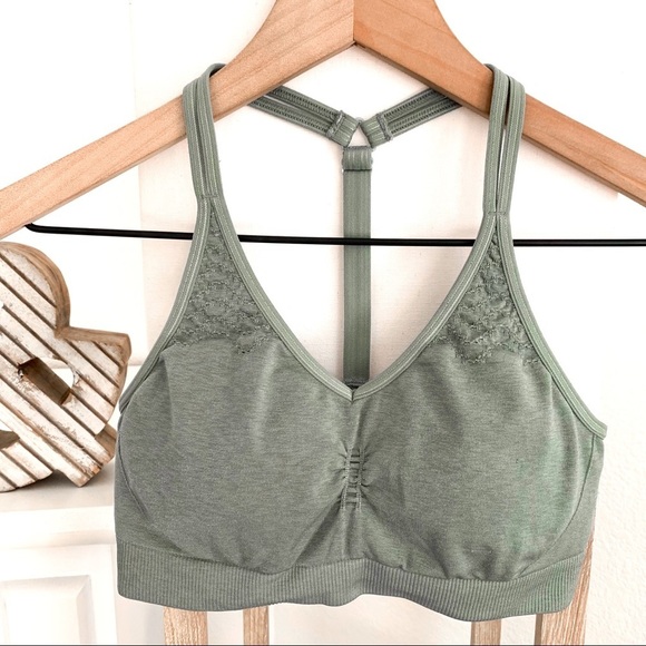 Athleta Intimates & Sleepwear Synthetic Mesh Around 2.0 Seamless Bra Size Small - Picture 1 of 10